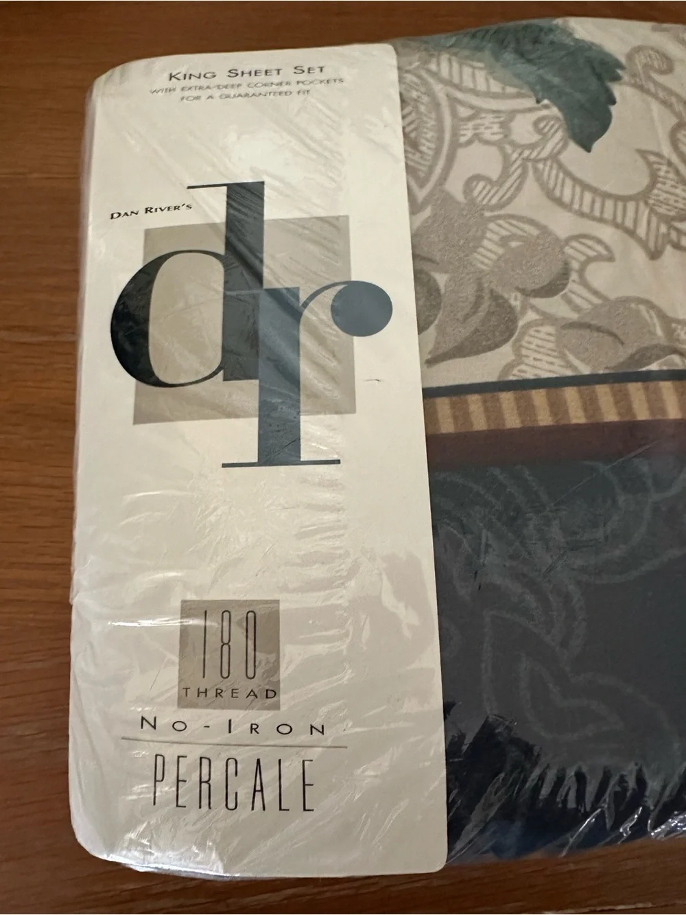 New Old Stock Vintage Dan River Cottagecore “Sheffield” King Sz 4 Pc Sheet Set